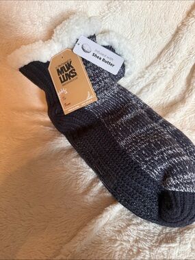 Muk Luks Women's Black & Gray Plush Sherpa Lined Crew Socks